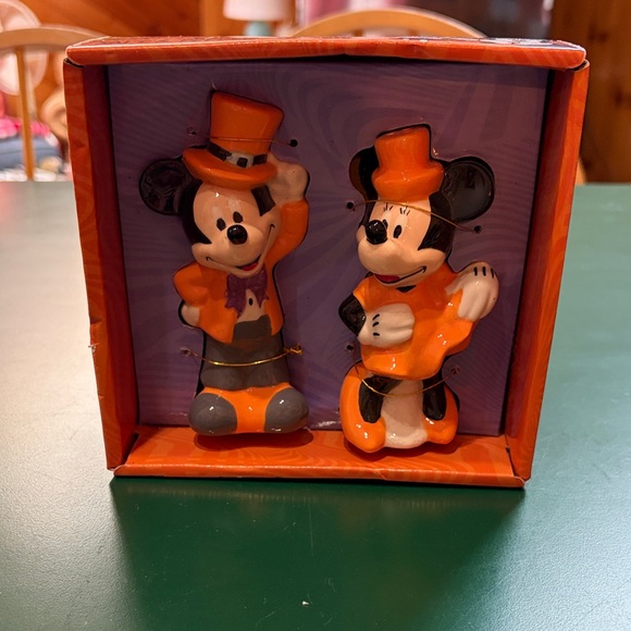 Disney Other - Disney Halloween Ceramic Mickey  & Minnie Salt & Pepper Figurine Set